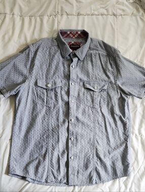 Casual Short-Sleeve Button-Down Shirt